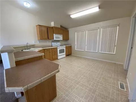2935 E Devlin Ave, Kingman, AZ 86401 photo 17