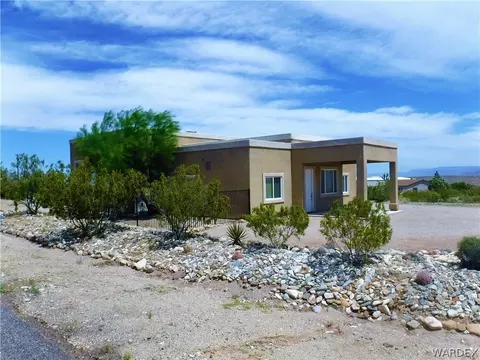 30435 N Haystack Dr, Meadview, AZ 86444 photo 2