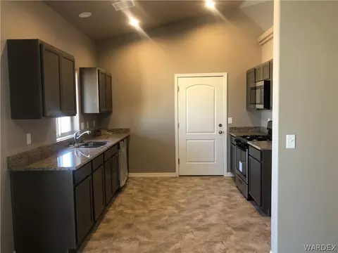 3350 E Rusty Spur Ave, Kingman, AZ 86409 photo 6