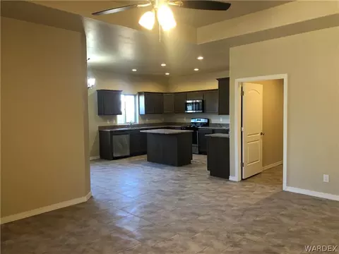 3910 E Suffock Ave, Kingman, AZ 86409 photo 4
