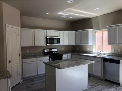 3914 E Suffock Ave, Kingman, AZ 86409 photo 6