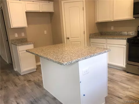 3914 E Suffock Ave, Kingman, AZ 86409 photo 9