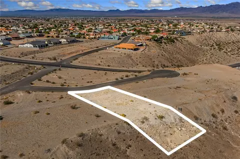 2381 Jo Ann Ave, Bullhead City, AZ 86442
