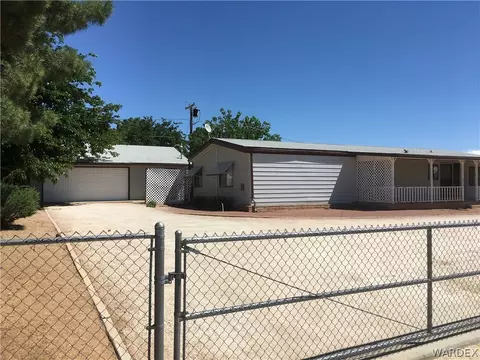 2305 E Thompson Ave, Kingman, AZ 86409 photo 2