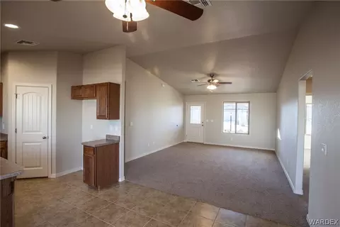2765 E Luna Vis, Kingman, AZ 86409 photo 3