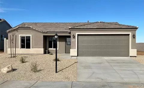 2725 E Luna Vis, Kingman, AZ 86409 photo 1