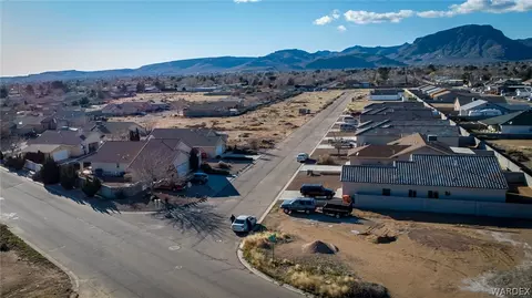 3369 E Rusty Spur Ave, Kingman, AZ 86409 photo 3