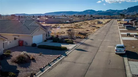 3369 E Rusty Spur Ave, Kingman, AZ 86409 photo 4