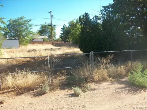3175 E Devlin Ave, Kingman, AZ 86409 photo 2