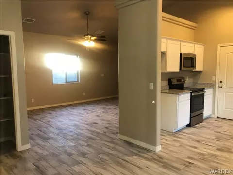 2322 Marlene, Kingman, AZ 86401 photo 4