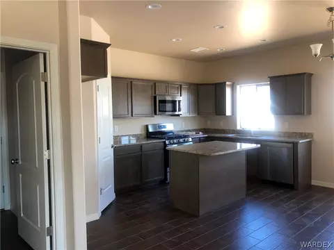 3320 E Rusty Spur Ave, Kingman, AZ 86409 photo 4
