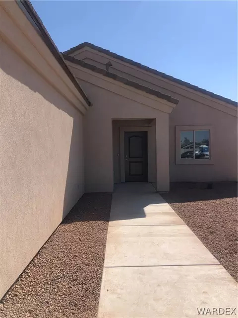 3320 E Rusty Spur Ave, Kingman, AZ 86409 photo 2