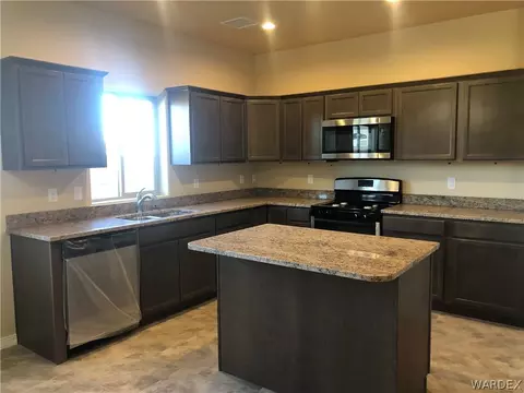 3326 E Rusty Spur Ave, Kingman, AZ 86409 photo 5