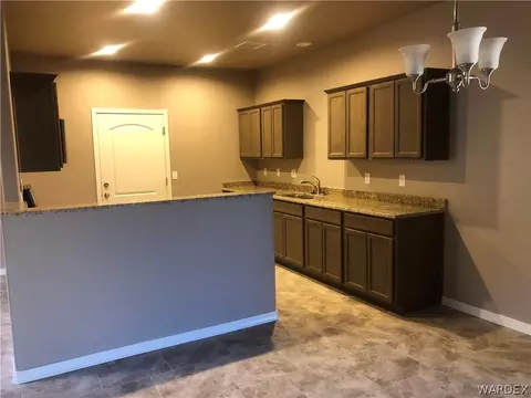 3332 E Rusty Spur Ave, Kingman, AZ 86409 photo 5
