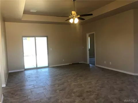 3338 E Rusty Spur Ave, Kingman, AZ 86409 photo 2