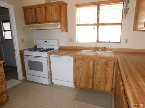 780 E Kanab Ln, Meadview, AZ 86444 photo 21