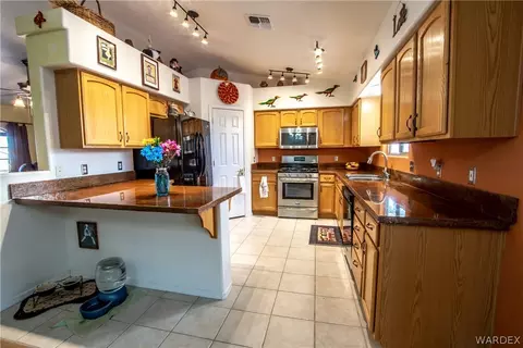 7563 E Burro Dr, Kingman, AZ 86401 photo 9