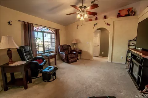 7563 E Burro Dr, Kingman, AZ 86401 photo 6