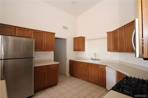 3914 E Packard Ave, Kingman, AZ 86409 photo 12