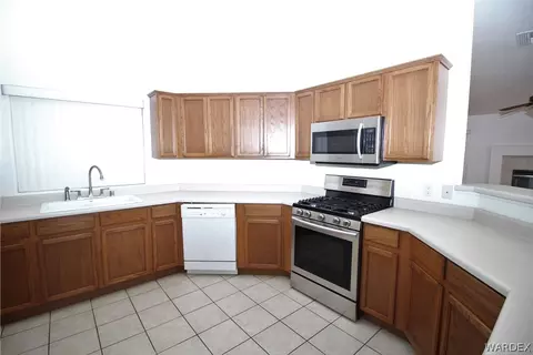 3914 E Packard Ave, Kingman, AZ 86409 photo 5