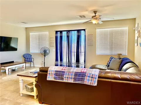 2582 Monroe Manor Pl, Laughlin, NV 89029 photo 4
