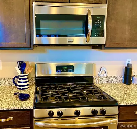 2582 Monroe Manor Pl, Laughlin, NV 89029 photo 12