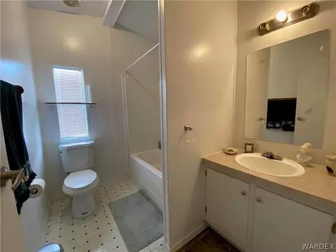 555 E Beverly Ave, Kingman, AZ 86409 photo 13
