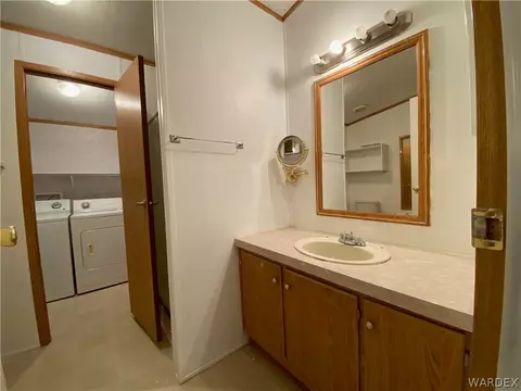 555 E Beverly Ave, Kingman, AZ 86409 photo 16