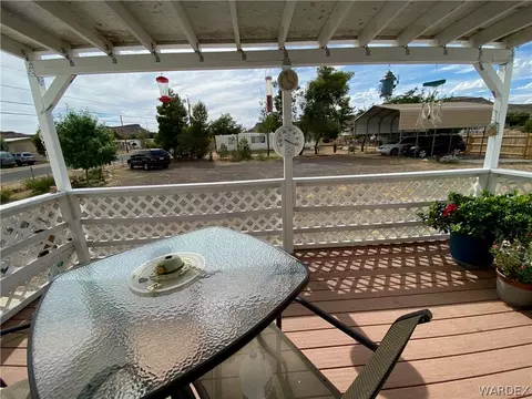 555 E Beverly Ave, Kingman, AZ 86409 photo 2