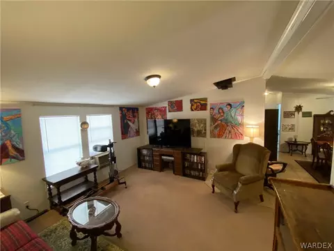 555 E Beverly Ave, Kingman, AZ 86409 photo 9