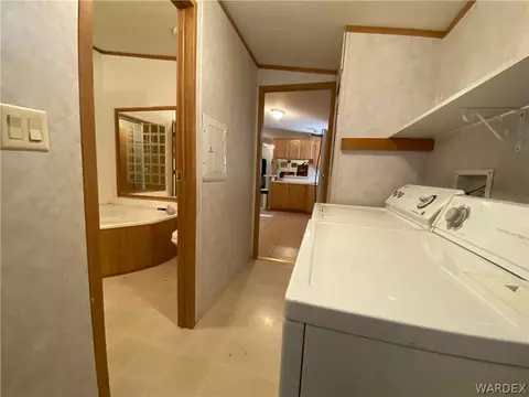 555 E Beverly Ave, Kingman, AZ 86409 photo 12