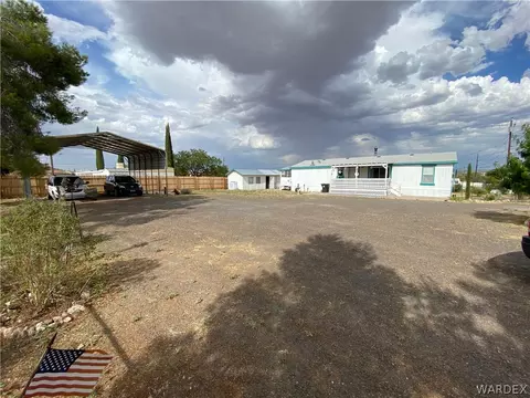 555 E Beverly Ave, Kingman, AZ 86409 photo 1