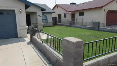 2280 E Mcvicar Ave, Kingman, AZ 86409 photo 2