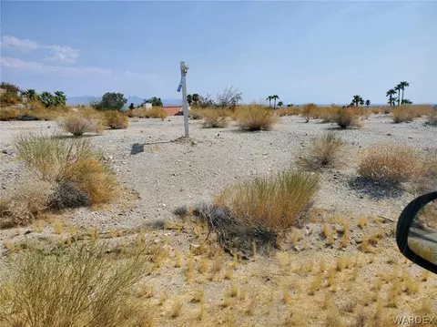 2191 Bayview Loop Dr, Laughlin, NV 89029 photo 1