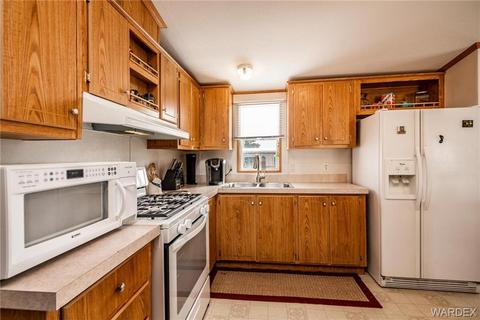 725 E Berk Ave, Kingman, AZ 86409 photo 9