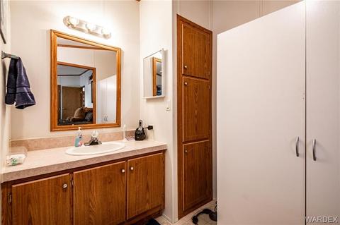 725 E Berk Ave, Kingman, AZ 86409 photo 16