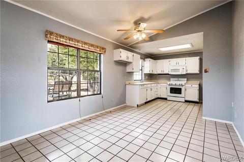 7802 E Concho Dr, Kingman, AZ 86401 photo 9