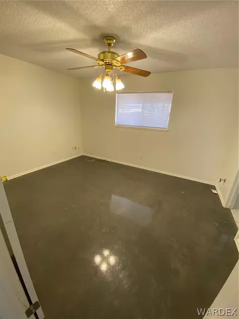 1935 E Devlin Ave, Kingman, AZ 86409 photo 7