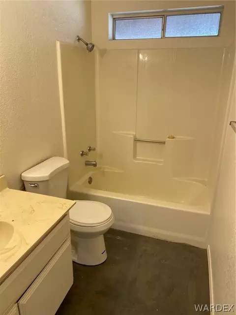 1935 E Devlin Ave, Kingman, AZ 86409 photo 4