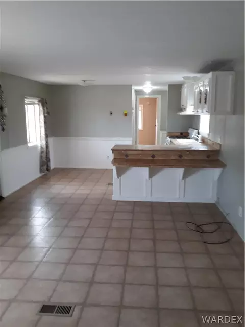 2280 E Thompson Ave, Kingman, AZ 86409 photo 12