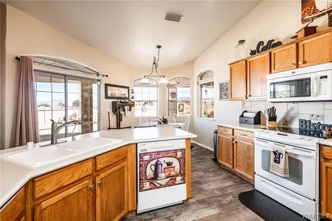 7771 E Concho Dr, Kingman, AZ 86401 photo 2