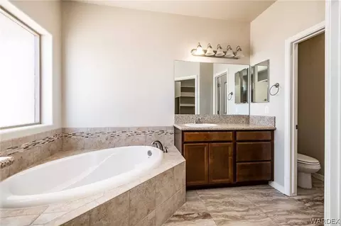 2135 Comanche Dr, Kingman, AZ 86401 photo 13
