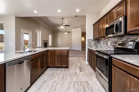 2135 Comanche Dr, Kingman, AZ 86401 photo 9