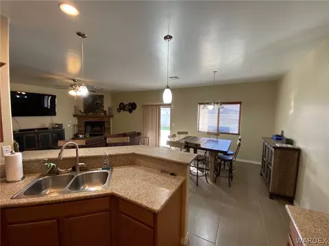 3940 E Mcvicar Ave, Kingman, AZ 86409 photo 9