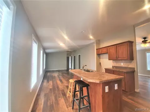 3154 E Thompson Ave, Kingman, AZ 86409 photo 2