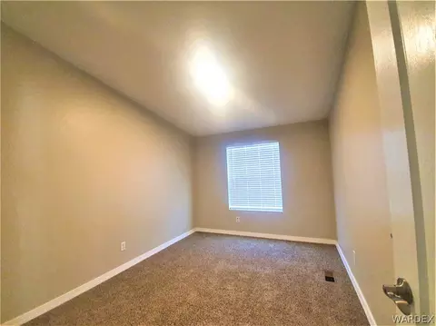 3154 E Thompson Ave, Kingman, AZ 86409 photo 11