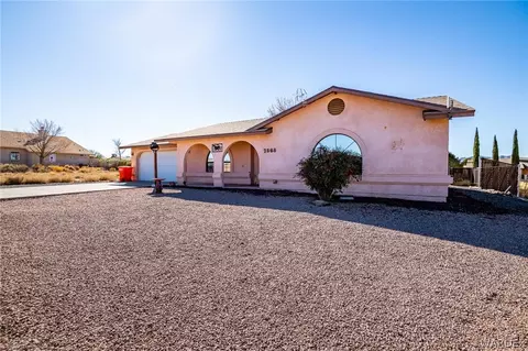7568 E Cayuse Dr, Kingman, AZ 86401 photo 1