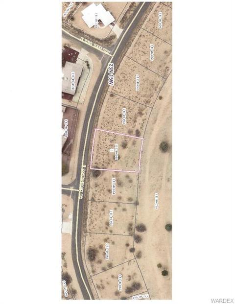 7905 E Saddleback Dr, Kingman, AZ 86401