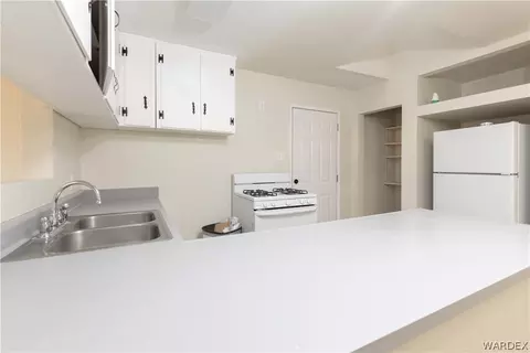 815 E Berk Ave, Kingman, AZ 86409 photo 11