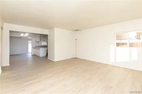 815 E Berk Ave, Kingman, AZ 86409 photo 6